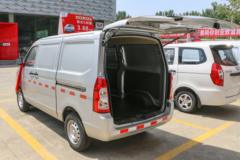 五菱 荣光S 2021款基本型封窗 76马力 1.2L汽油 2座 封闭货车(国六)