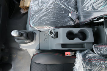 ���� ����A8 150���� 4X2 4.22�׵��������Ῠ(HFC1048B31K1C7S)ͼƬ