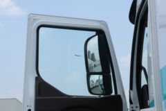 东风柳汽 乘龙H5 9.7米纯电动厢式载货车246kWh