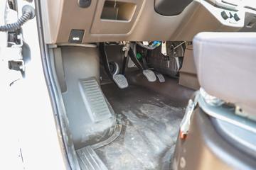 ���� �ٹ��¿� ������ 1.8L 125���� ���� 2.6��˫������΢��(����)(��˫̥)(LZW1030SLT6B)ͼƬ