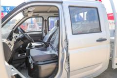 五菱 荣光新卡 基本型 1.8L 125马力 汽油 2.6米双排栏板微卡(国六)(后双胎)(LZW1030SLT6B)