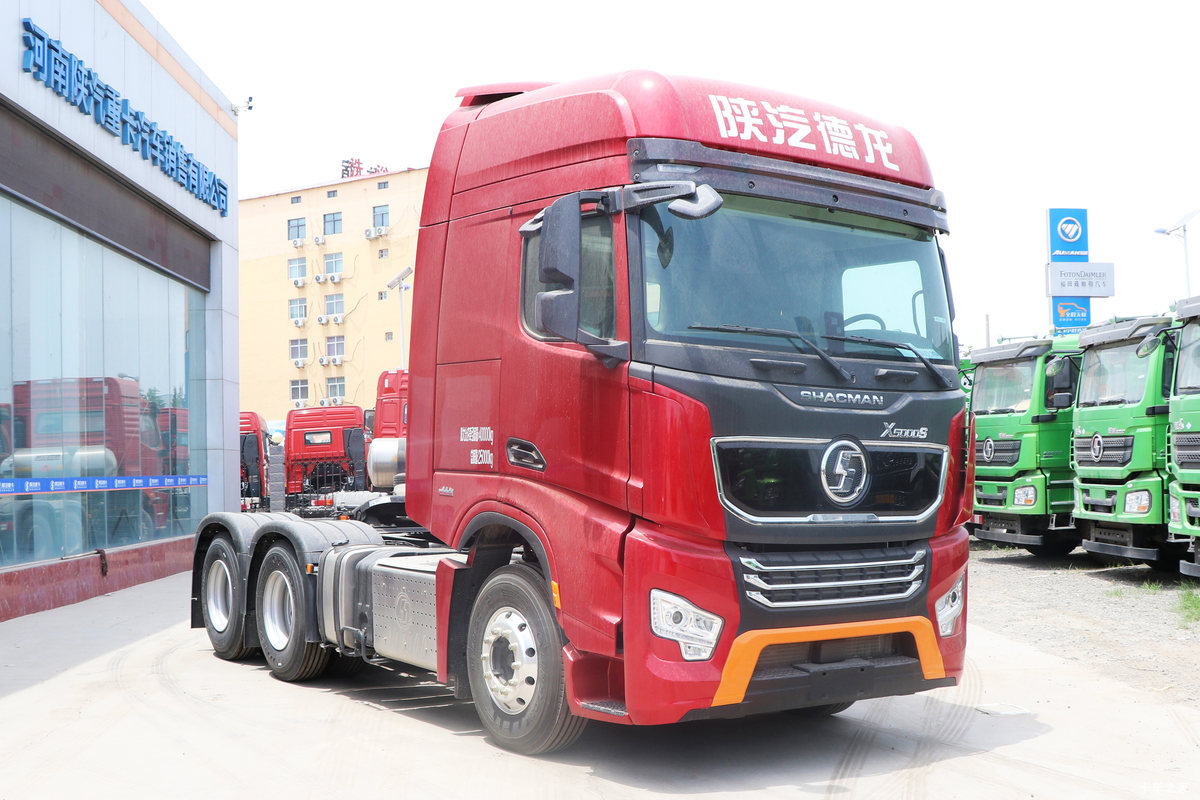 陕汽重卡 德龙X5000S 旗舰版 530马力 6X4 牵引车(国六)