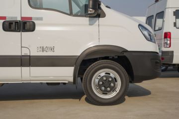 �Ͼ���ά�� ŷʤ2021�� ����ϵ��V42-33S 145���� 2.0T �߶���ջ���(����)ͼƬ