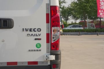 �Ͼ���ά�� ŷʤ2021�� ����ϵ��V42-33S 145���� 2.0T �߶���ջ���(����)ͼƬ