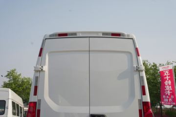 �Ͼ���ά�� ŷʤ2021�� ����ϵ��V42-33S 145���� 2.0T �߶���ջ���(����)ͼƬ