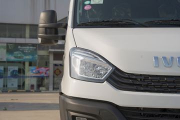 �Ͼ���ά�� ŷʤ2021�� ����ϵ��V42-33S 145���� 2.0T �߶���ջ���(����)ͼƬ