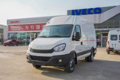 南京依维柯 欧胜2021款 运瑞系列V42-33S 145马力 2.0T 高顶封闭货车(国六)