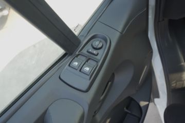 �Ͼ���ά�� ŷʤ2021�� ����ϵ��V42-33S 145���� 2.0T �߶���ջ���(����)ͼƬ