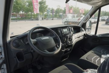 �Ͼ���ά�� ŷʤ2021�� ����ϵ��V42-33S 145���� 2.0T �߶���ջ���(����)ͼƬ