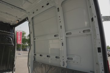 �Ͼ���ά�� ŷʤ2021�� ����ϵ��V42-33S 145���� 2.0T �߶���ջ���(����)ͼƬ