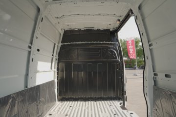 �Ͼ���ά�� ŷʤ2021�� ����ϵ��V42-33S 145���� 2.0T �߶���ջ���(����)ͼƬ