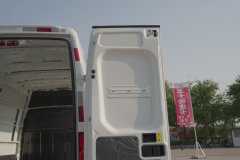 南京依维柯 欧胜2021款 运瑞系列V42-33S 145马力 2.0T 高顶封闭货车(国六)