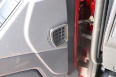 陕汽重卡 德龙X5000 轻量化版 480马力 6X4 牵引车(国六)(SX4259XD4Q1)