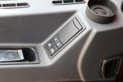 陕汽重卡 德龙X5000 轻量化版 480马力 6X4 牵引车(国六)(SX4259XD4Q1)