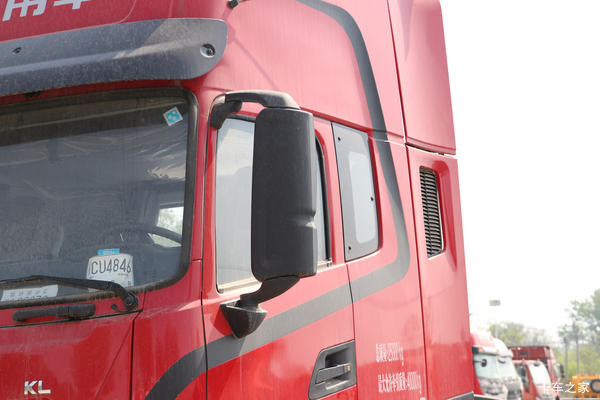 许昌风神优惠季520马力 6X4 AMT自动挡牵引车(国六)(带