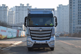 欧曼重卡底盘&nbsp;冷藏车外观图片