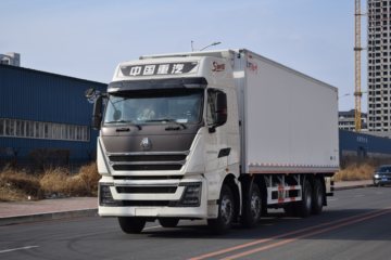 中国重汽 HOWO TH7 460马力 4X2 9.4米冷藏车(红叶牌)(MHY5320XLCZZT)