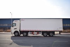 中国重汽 HOWO TH7 460马力 4X2 9.4米冷藏车(红叶牌)(MHY5320XLCZZT)