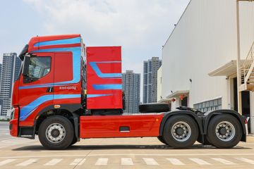 �������� ����H7�ؿ� 6X4 ȼ�ϵ��ǣ����ͼƬ