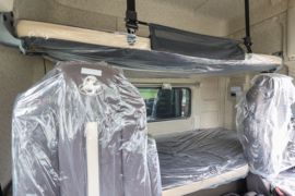 乘龙H7&nbsp;电动牵引车驾驶室图片