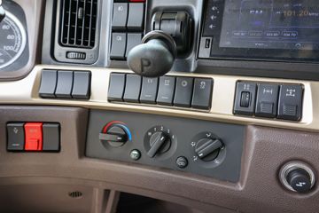 �������� ����H7�ؿ� 6X4 ȼ�ϵ��ǣ����ͼƬ