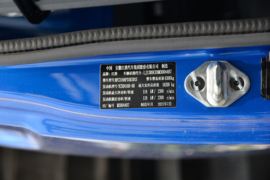 骏铃G&nbsp;自卸车驾驶室                                               图片