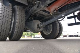 骏铃G&nbsp;自卸车底盘                                                图片