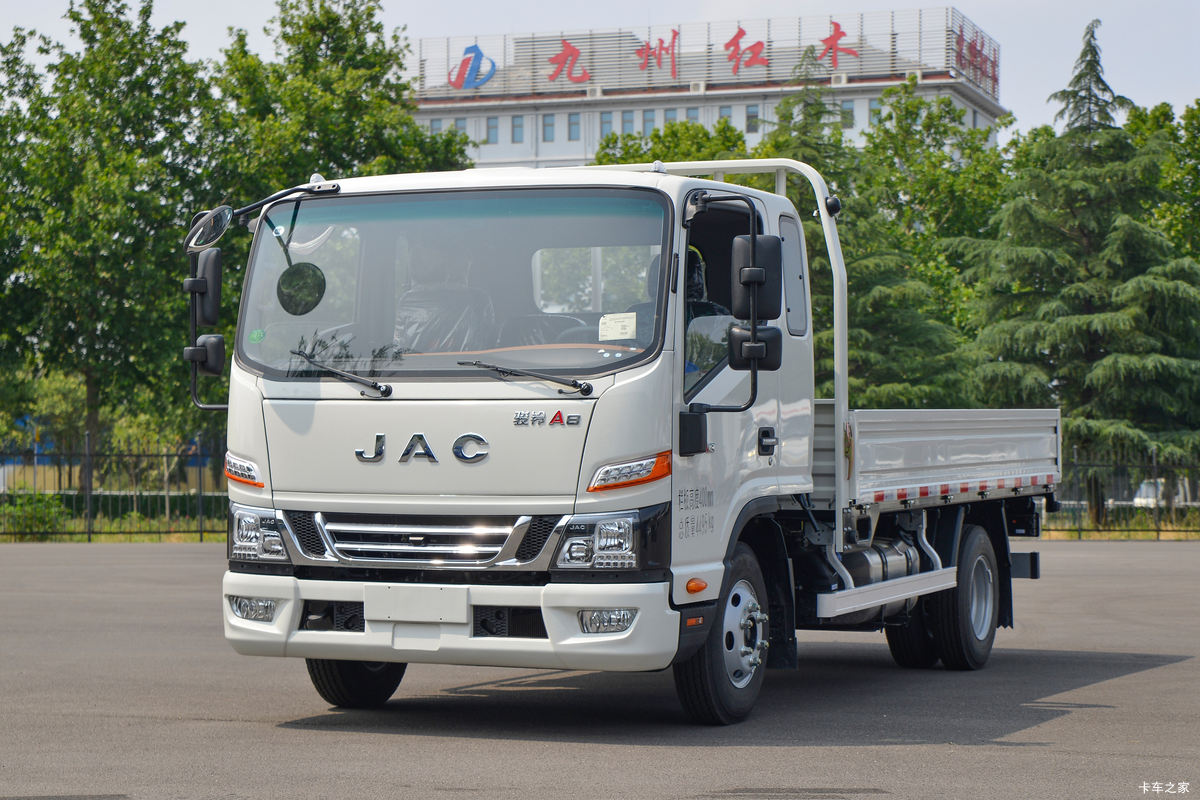 江淮 骏铃A8 160马力 3.85米排半栏板轻卡(国六)