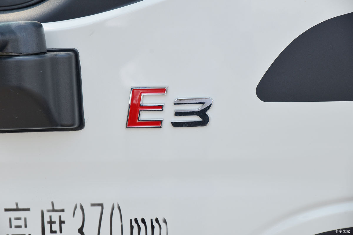  E3 135 3.37ŰῨ()(HFC1031P23K1B4S-2)                                                