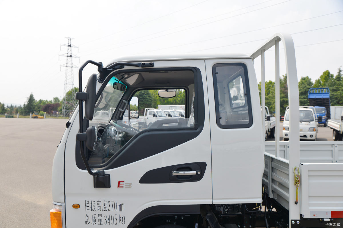  E3 135 3.37ŰῨ()(HFC1031P23K1B4S-2)                                                