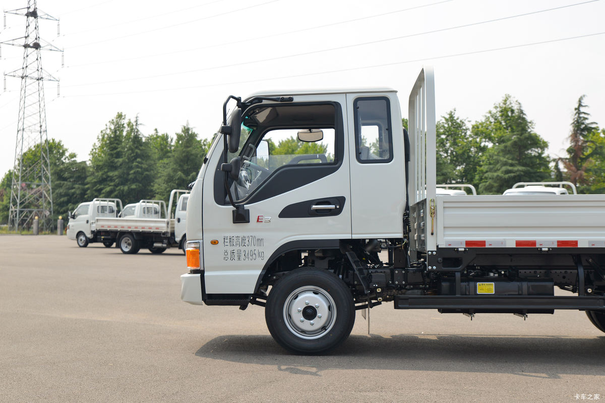  E3 135 3.37ŰῨ()(HFC1031P23K1B4S-2)                                                