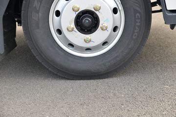 ���� ˧��E���� �ؿ�� 130���� 4X2 4.22�׵��������Ῠ(HFC1045P32K4C7S)ͼƬ