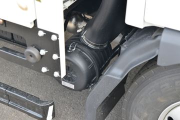 ���� ˧��E���� �ؿ�� 130���� 4X2 4.22�׵��������Ῠ(HFC1045P32K4C7S)ͼƬ