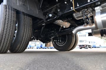 ���� ˧��E���� �ؿ�� 130���� 4X2 4.22�׵��������Ῠ(HFC1045P32K4C7S)ͼƬ