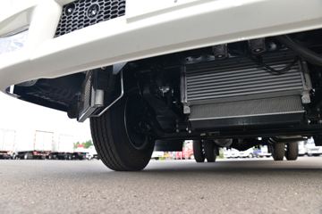 ���� ˧��E���� �ؿ�� 130���� 4X2 4.22�׵��������Ῠ(HFC1045P32K4C7S)ͼƬ