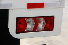 东风柳汽 乘龙L2 4.5T 4.165米单排纯电动厢式轻卡90kWh