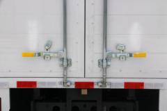 东风柳汽 乘龙L2 4.5T 4.165米单排纯电动厢式轻卡90kWh