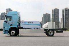 东风柳汽 乘龙H5V 4X2 6.8米混动载货车15.6kWh
