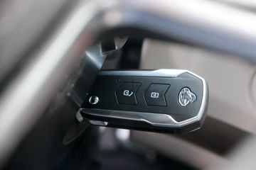 �������� ����H5V 4X2 6.8�׻춯�ػ���15.6kWhͼƬ