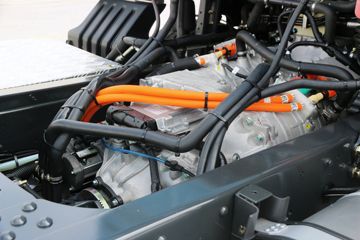 �������� ����H5V 4X2 6.8�׻춯�ػ���15.6kWhͼƬ