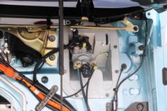 东风柳汽 乘龙H5V 4X2 6.8米混动载货车15.6kWh