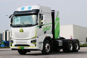 东风柳汽 乘龙H5V 6X4 充换电纯电动牵引车282kWh