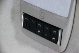 乘龙H5V&nbsp;电动牵引车驾驶室图片