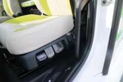东风柳汽 乘龙H5V 6X4 充换电纯电动牵引车282kWh