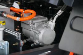 乘龙H5V&nbsp;电动牵引车底盘图片