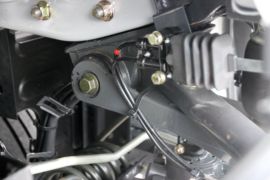 乘龙H5V&nbsp;电动牵引车底盘图片