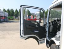 东风 凯普特星云K6 160马力 4.09米单排冷藏车(国六)(气刹)(EQ5041XLC3CDFAC)