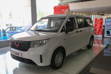 五菱征程 舒适型 146马力 1.5L 汽油 7座 多用途乘用车(国六)