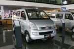 五菱 荣光 2022款 S基本型 7座 76马力 1.2L面包车(国六)