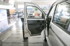 五菱 荣光 2022款 S基本型 7座 76马力 1.2L面包车(国六)